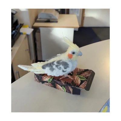 Скульптура попугая кореллы из валяной шерсти, ручная работа