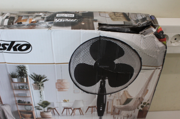 SALE OUT. | Mesko | Fan | MS 7311 | Stand Fan | DAMAGED PACKAGING, SCRATCHED, BENT SUPPORT | Black | Diameter 40 cm | Number of speeds 3 | Oscillation | 45 W