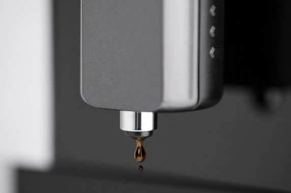 Caso | Coffee Machine | Café Crema Touch | Pump pressure 19 bar | Built-in milk frother | Automatic | 1470 W | Black / Stainless steel