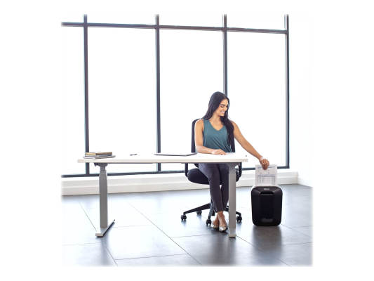 Cross-Cut | LX45 | Black | Paper shredding | Credit cards shredding | Traditional