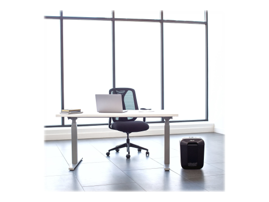 Cross-Cut | LX45 | Black | Paper shredding | Credit cards shredding | Traditional