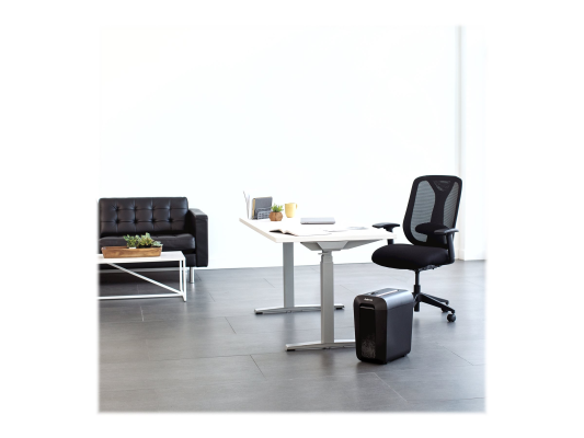 Cross-Cut | LX65 | Black | Paper shredding | Credit cards shredding | Traditional