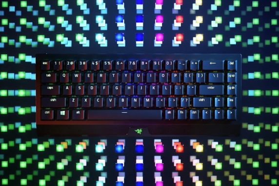 Razer | BlackWidow V3 Mini HyperSpeed | Mechanical Gaming Keyboard | Wireless | RGB LED light | NORD | Bluetooth | Black | Yellow Switch | Wireless connection