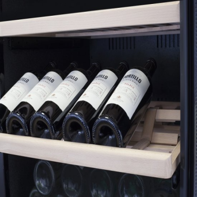 Caso | Wine Cooler | WineChef Pro 126-2D | Energy efficiency class G | Free standing | Bottles capacity 126 | Black