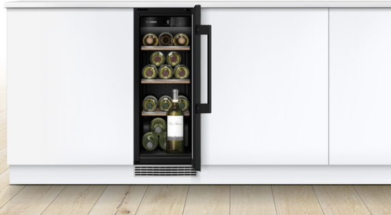 Bosch | Wine Cooler | KUW20VHF0 Series 6, | Energy efficiency class F | Built-in | Bottles capacity 21 | Black