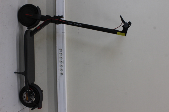 SALE OUT. Xiaomi Electric Scooter 4 EU | Xiaomi | 3 month(s) | USED AS DEMO, MISSING AIR HOSE