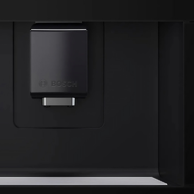 Bosch | Built-in Coffee Machine | CTL7181B0 | Pump pressure 19 bar | Built-in milk frother | Automatic | Black