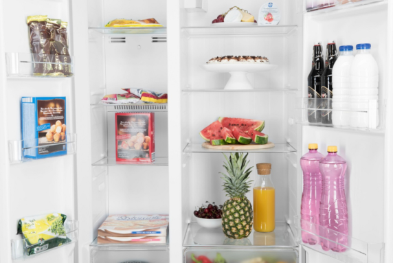 ETA | Refrigerator | ETA138890010EN | Energy efficiency class E | Free standing | Side by Side | Height 177 cm | No Frost system | Fridge net capacity 291 L | Freezer net capacity 151 L | Display | 39 dB | Stainless Steel