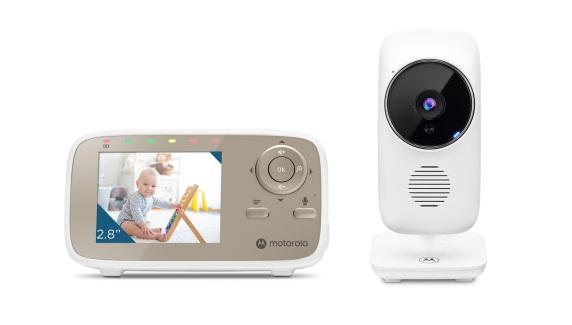 Motorola | Video Baby Monitor | VM483 2.8" | 2.8" LCD colour display with 480 x 272px resolution; 2.4 GHz FHSS Wireless technology for in-home viewing; 2.8" LCD colour display with 480 x 272px resolution 2.4 GHz FHSS Wireless technology for in-home 
