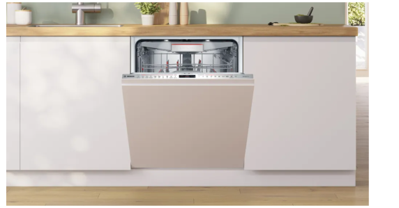 Dishwasher | SMV8YCX02E | Built-in | Width 60 cm | Number of place settings 14 | Number of programs 8 | Energy efficiency class A | Display | AquaStop function | White