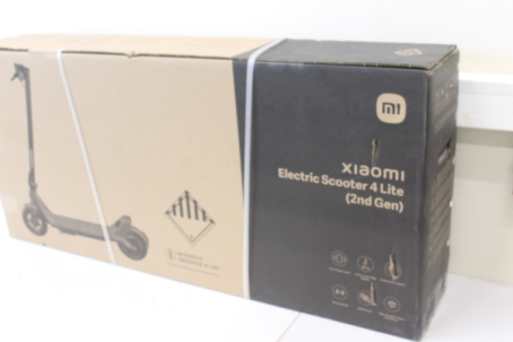 SALE OUT. Xiaomi Electric Scooter 4 Lite (2nd Gen) | Xiaomi 3 month(s) | USED AS DEMO, MISSING INNER PACKAGING