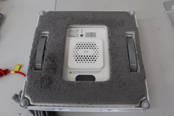 SALE OUT. Hutt Window Cleaning Robot A1, 3800 Pa, White | HUTT | Window Cleaning Robot | A1 | Corded | 6000 Pa | White | USED, DIRTY, DAMAGED PACKAGING