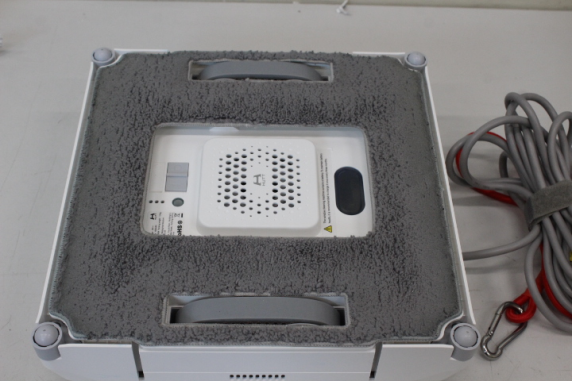 SALE OUT. Hutt Window Cleaning Robot A1, 3800 Pa, White | HUTT | Window Cleaning Robot | A1 | Corded | 6000 Pa | White | REFURBISHED, USED, DIRTY