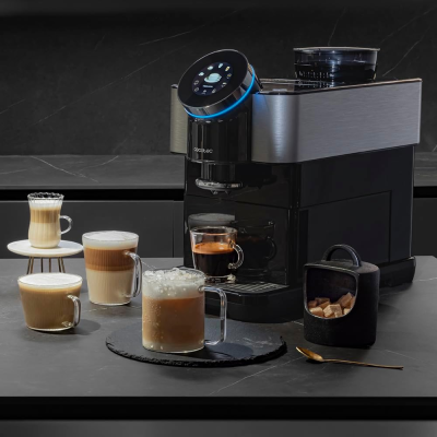 Cecotec Coffee Maker | Cremmaet Spin | Pump pressure 19 bar | Built-in milk frother | Super-automatic | 1450 W