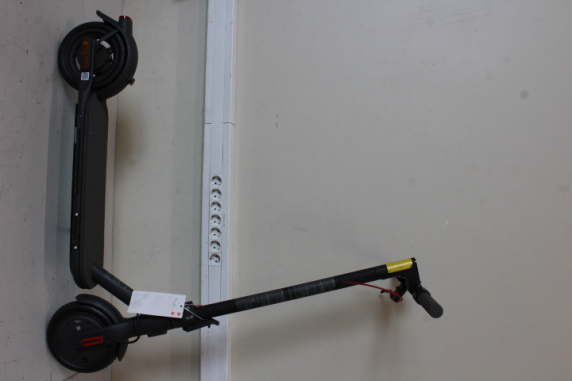 SALE OUT. Xiaomi Electric Scooter 4 Lite EU | Xiaomi Electric Scooter 4 Lite EU | 300 W | 25 km / h | 8.5 " | 3 month(s) | Black | USED AS DEMO, SCRATCHED, DIRTY, DAMAGED PACKAGING