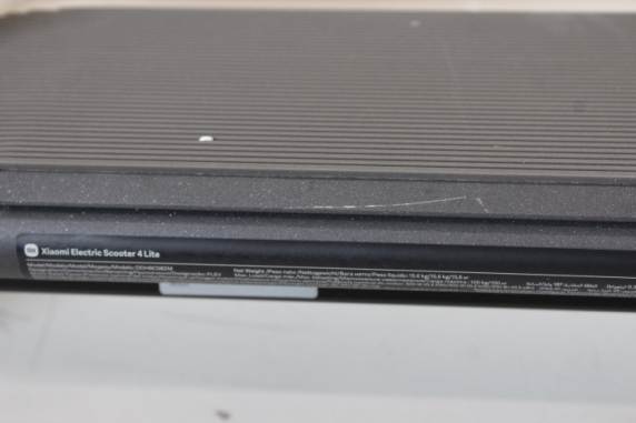 SALE OUT. Xiaomi Electric Scooter 4 Lite EU | Xiaomi Electric Scooter 4 Lite EU | 300 W | 25 km / h | 8.5 " | 3 month(s) | Black | USED AS DEMO, SCRATCHED, DIRTY, DAMAGED PACKAGING