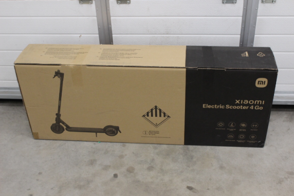 SALE OUT. Xiaomi Electric Scooter 4 Go EU | Xiaomi Electric Scooter 4 Go EU | 250 W | 20 km / h | 8.1 " | 3 month(s) | Black / Orange | USED