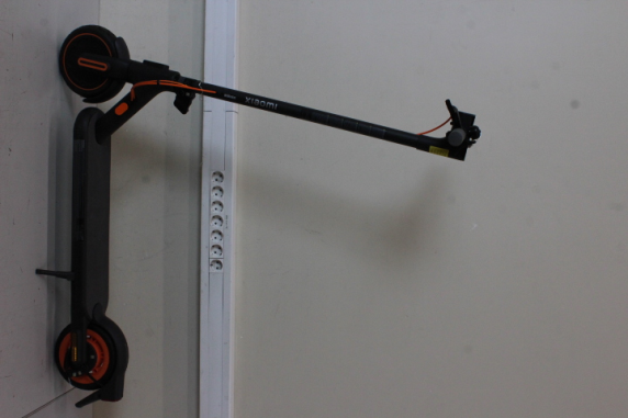SALE OUT. Xiaomi Electric Scooter 4 Go EU | Xiaomi Electric Scooter 4 Go EU | 250 W | 20 km / h | 8.1 " | 3 month(s) | Black / Orange | USED