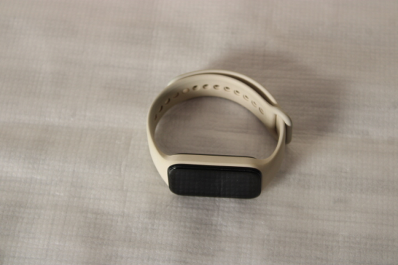 SALE OUT. Redmi Smart Band 2 Ivory | Xiaomi Redmi | Smart Band 2 | Fitness tracker | Touchscreen | Heart rate monitor | Waterproof | Bluetooth | USED, MISSING CHARGER | Ivory