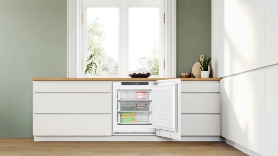 Bosch Freezer | GUN21ADE0 | Energy efficiency class E | Upright | Built-in | Height 82 cm | Total net capacity 85 L | No Frost system | White