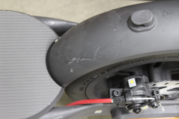 SALE OUT. Xiaomi Electric Scooter 4 EU | Xiaomi Electric Scooter 4 EU | 300 W | 25 km / h | 10 " | 6 month(s) | Black | DEMO, SCRATCHED, MISSING SCREWS