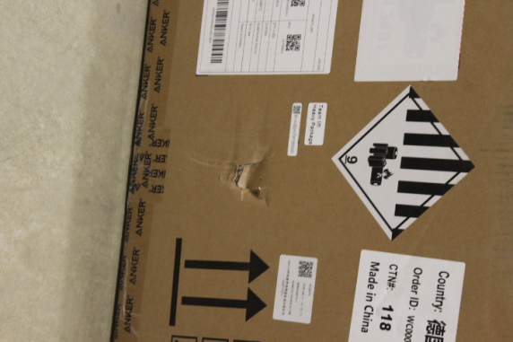 SALE OUT. Anker Solix DAMAGED PACKAGING