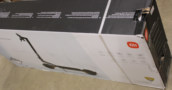 SALE OUT. | SALE OUT. Xiaomi Electric Scooter 4 Ultra EU | 500 W | 25 km / h | 10 " | 22 month(s) | DAMAGED PACKAGING