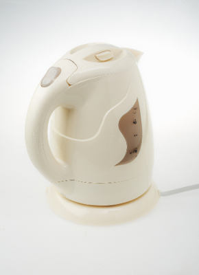 Adler | Kettle | AD 08 b | Standard | 850 W | 1 L | Plastic | 360° rotational base | Beige