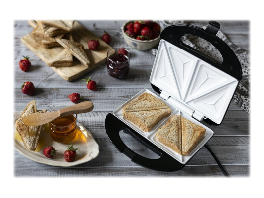Camry | Sandwich maker | CR 3018 | 850 W | Number of plates 1 | Number of pastry 2 | Ceramic coating | Black