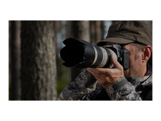 Canon | EOS | 90D | SLR Camera Body | Megapixel 32.5 MP | ISO sensitivity (max) 25600 | Display diagonal 3 " | Wi-Fi | Video recording | APS-C | Black