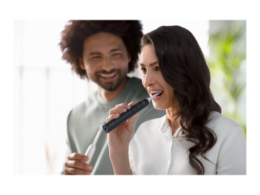 Philips | Sonicare Electric Toothbrush | HX3675 / 15 | Rechargeable | For adults | Number of brush heads included 2 | Number of teeth brushing modes 1 | Sonic technology | Black / Pink