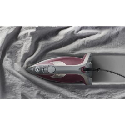 TEFAL | FV6870E0 | Steam Iron | 2800 W | Water tank capacity 270 ml | Continuous steam 40 g / min | Red / Grey