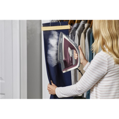TEFAL | FV6870E0 | Steam Iron | 2800 W | Water tank capacity 270 ml | Continuous steam 40 g / min | Red / Grey