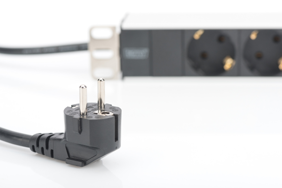 Aluminum outlet strip with 8 safety outlets | DN-95401 | Sockets quantity 8