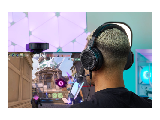 Corsair | Gaming Headset | VIRTUOSO PRO | Wired | Over-Ear | Microphone | Carbon