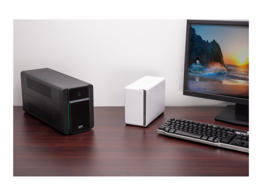 Schneider Electric APC Easy UPS | BVX1600LI-GR | 1600 VA | 900 W