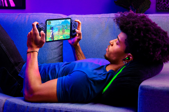 Razer | Haptic USB C Controller for Phones, Mini Tablets and PC | Kishi V3 Pro