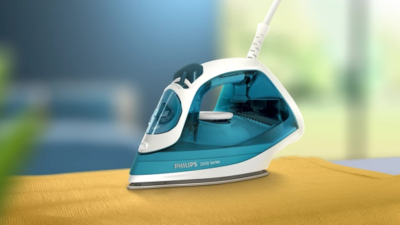 Philips Steam Iron | DST2020 / 90 2000 series | Steam Iron | 2000 W | Water tank capacity 250 ml | Continuous steam 25 g / min | Steam boost performance 110 g / min | Blue / White