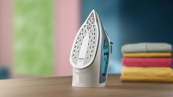 Philips Steam Iron | DST2020 / 90 2000 series | Steam Iron | 2000 W | Water tank capacity 250 ml | Continuous steam 25 g / min | Steam boost performance 110 g / min | Blue / White