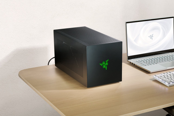 Razer | Core X V2 | RC21-02270200-R3M1 | Thunderbolt 5