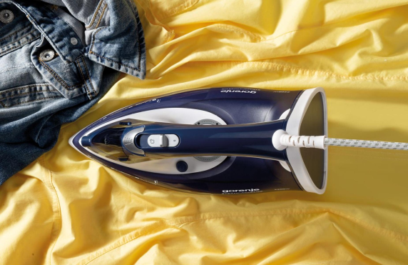 Gorenje | SIH2200BLC | Steam Iron | 2200 W | Water tank capacity 280 ml | Continuous steam 30 g / min | Steam boost performance 90 g / min | Blue / White