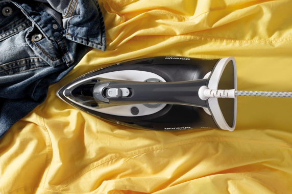 Gorenje | SIH2200DGT | Steam Iron | 2200 W | Water tank capacity 280 ml | Continuous steam 30 g / min | Steam boost performance 90 g / min