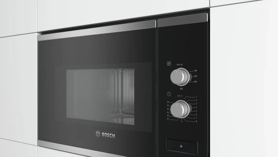 Bosch  |  Microwave Oven  |  BFL520MS0  |  Built-in  |  20 L  |  800 W  |  Stainless steel / Black