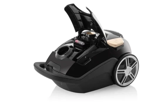 ETA  |  Vacuum cleaner  |  Avanto ETA151990000  |  Bagged  |  Power 700 W  |  Dust capacity 3 L  |  Black