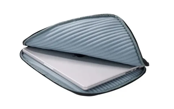 Thule  |  Subterra 2  |  Fits up to size 16 "  |  MacBook Sleeve  |  Black