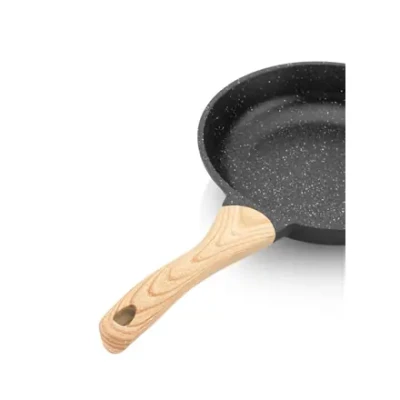 ETA  |  Pan  |  ETA792990000 TITANIUM II  |  Universal  |  Diameter 24 cm  |  Electric, induction, gas, glass ceramics  |  Suitable for induction hob  |  Fixed handle  |  Black