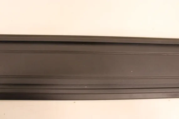 SALE OUT. EDBAK Menu Board Ceiling Mount for One Screen 42-57", portrait, black  |  EDBAK  |  Ceiling mount  |  MBV1155-P  |  42-57 "  |  Maximum weight (capacity) 70 kg  |  DAMAGED PACKAGING,SCRATHED, MISSING HEXAGON WRENCHS  |  Black