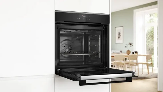 Bosch Oven  |  HBA272BB3  |  71 L  |  Electric  |  Pyrolysis / Hydrolytic  |  Touch control  |  Height 59.5 cm  |  Width 59.4 cm  |  Black