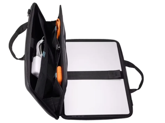Thule Gauntlet  |  Fits up to size 16 "  |  MacBook Attaché  |  Black