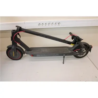 SALE OUT. Xiaomi Mi Electric Scooter Pro 2 (Black)  |  Xiaomi Mi Electric Scooter Pro 2  |  600 W  |  25 km / h  |  3 month(s)  |  Black  |  USED, SCRATCHED, DIRTY, SMALL CRACK BEHIND LEG, MISSING: CHARGER, MANUAL AND LEFT BACK REFLECTOR